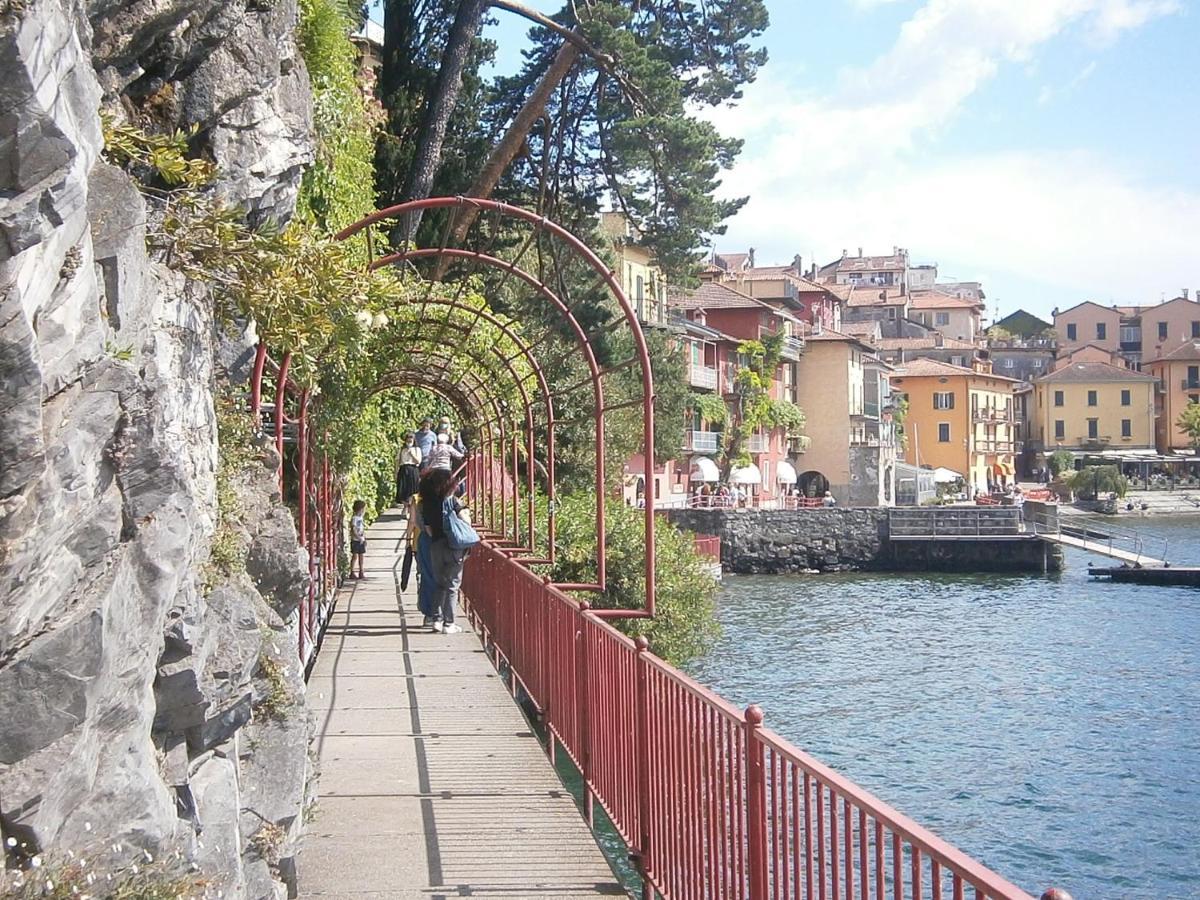 Casa In Riva Al Lago Варенна Экстерьер фото