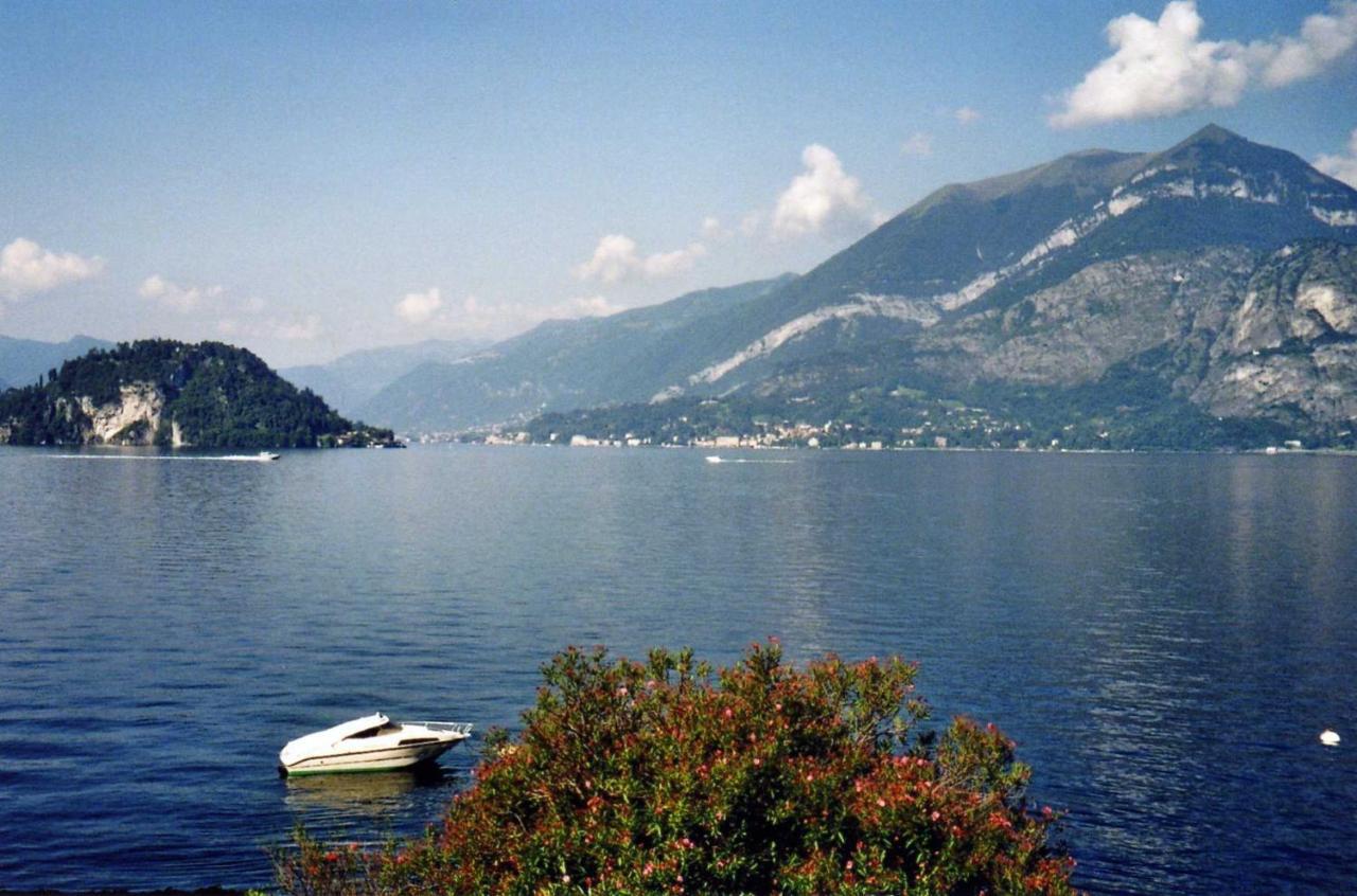 Casa In Riva Al Lago Варенна Экстерьер фото